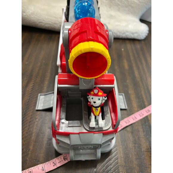 Paw Patrol Ultimate Rescue Fire Truck Toy With Marshall & Accessories - Picture 7 of 9